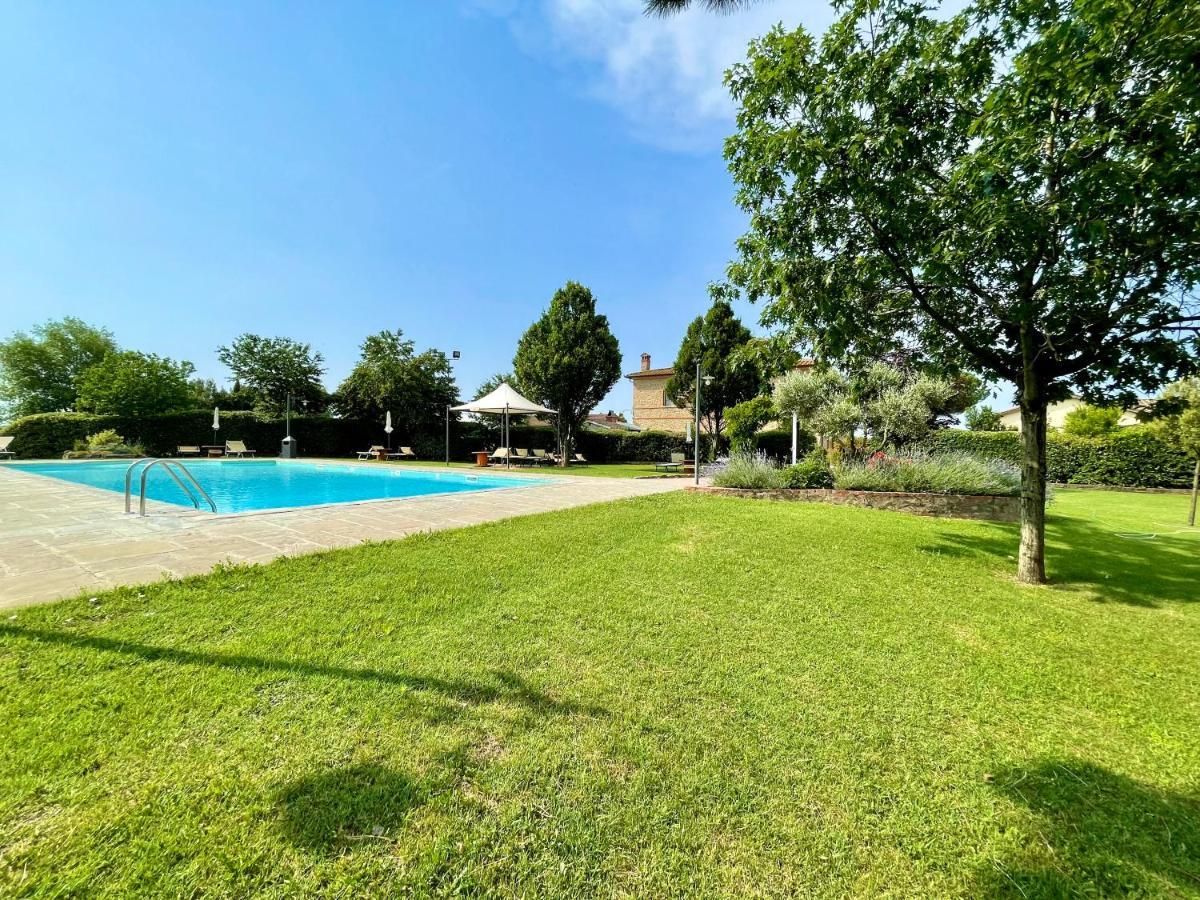 Agriturismo La Colmata Cesa  Exterior photo